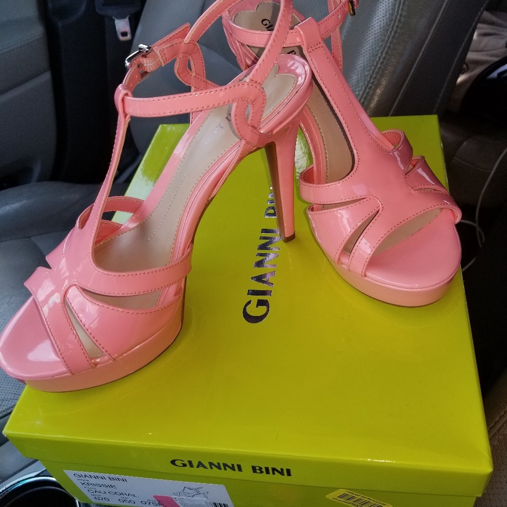 Gianni Bini Coral Krissie Heels